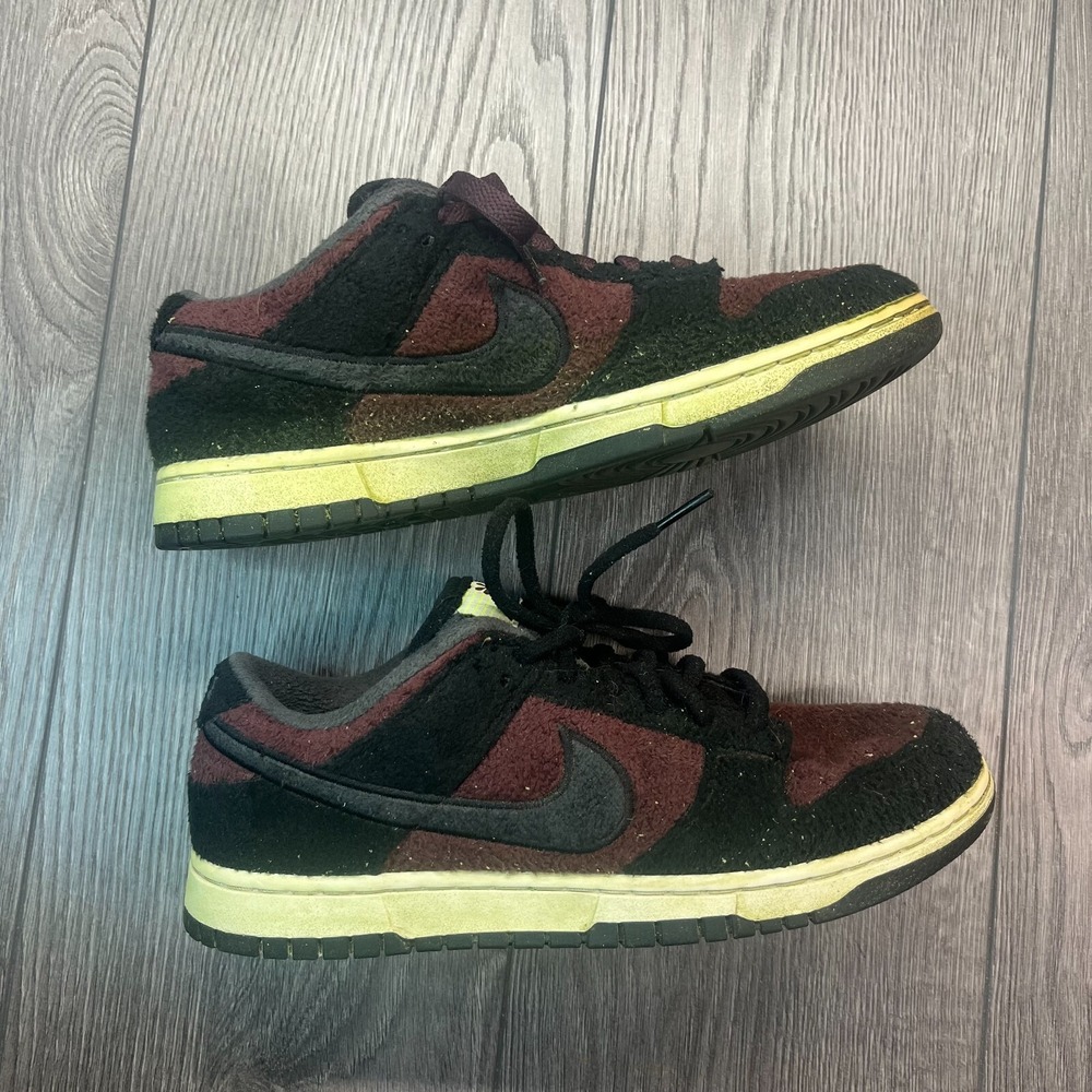 Nike Dunk Low SE 'Fleece Pack' Burgundy Crush‎ Sneakers Women's US Size 10